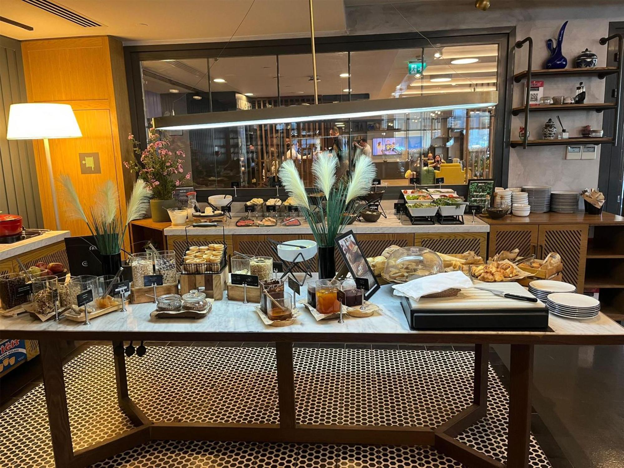 Park Inn By Radisson Istanbul Atasehir — Foto’s 3